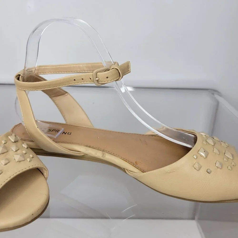 Call It Spring Flats - Picture 4 of 8